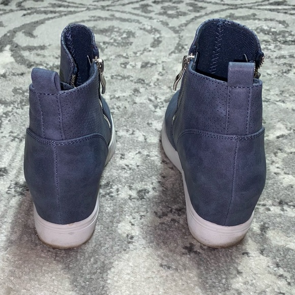 Journee Collection Pennelope Blue Laser Cut Zipper Top Wedge Sneakers - Picture 6 of 13